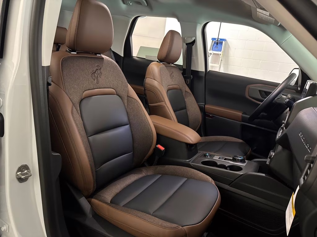 2026 Oxford White Ford Bronco Sport Outer Banks 4X4 SUV