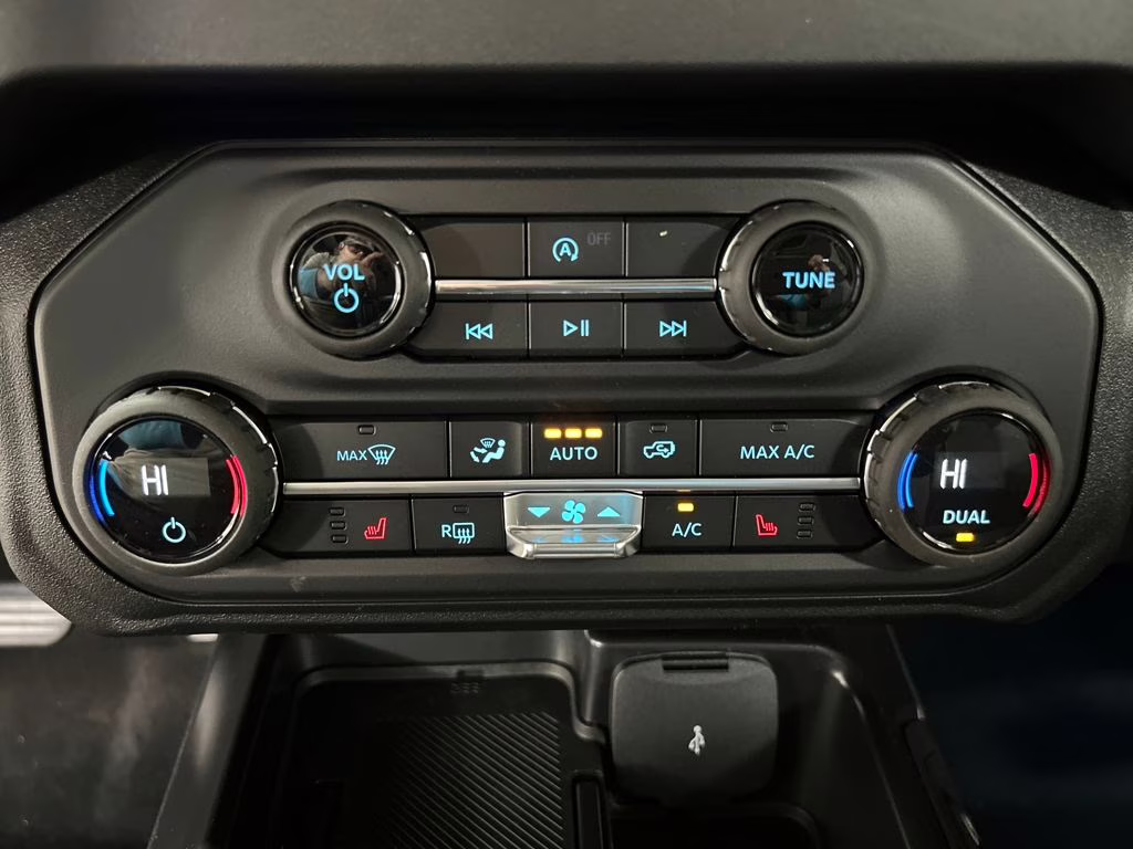 2026 SHADOW BLACK Ford Bronco Big Bend 4X4 SUV