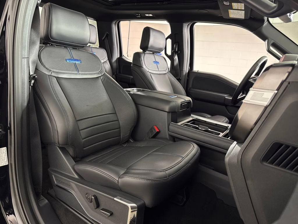 2026 Agate Black Metallic Ford Super Duty F-250 SRW Platinum 4X4 Truck