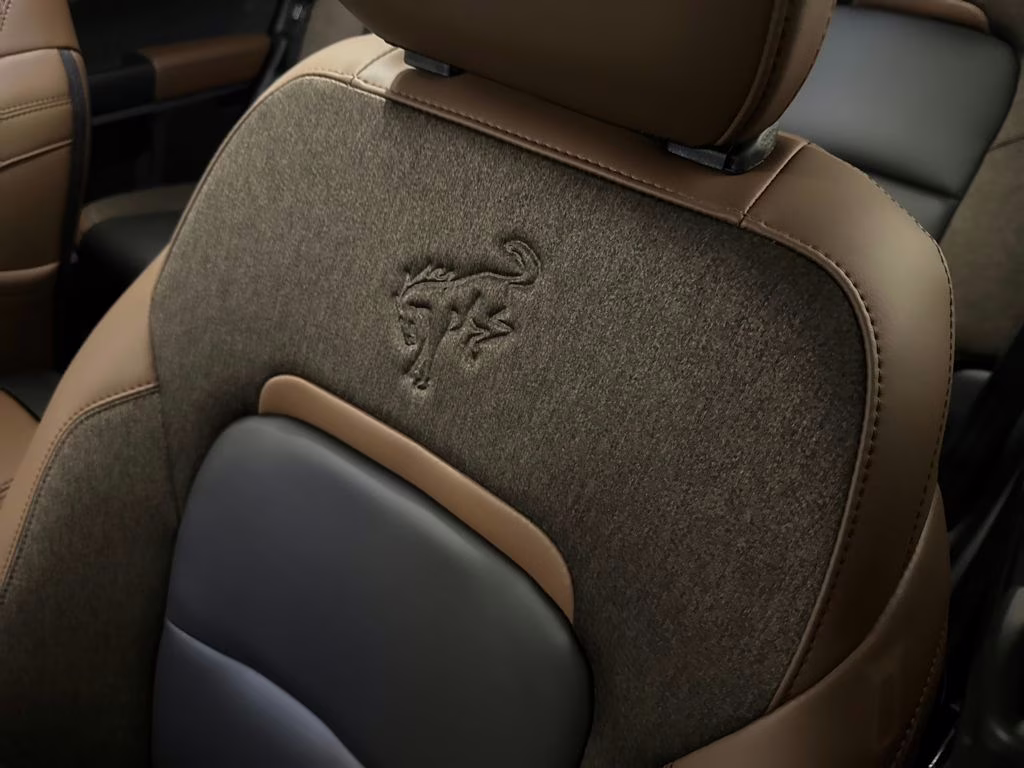 2026 Oxford White Ford Bronco Sport Outer Banks 4X4 SUV