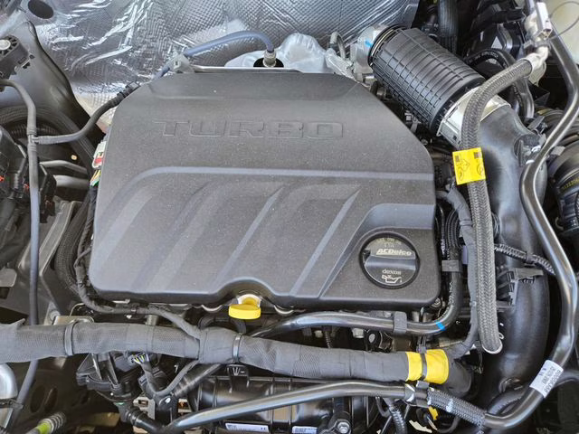 2026 Sterling Gray Metallic Chevrolet Trax LT FWD SUV