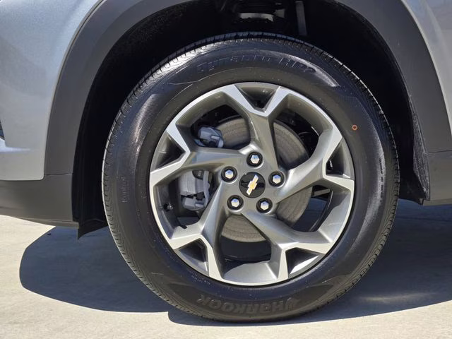 2026 Sterling Gray Metallic Chevrolet Trax LT FWD SUV