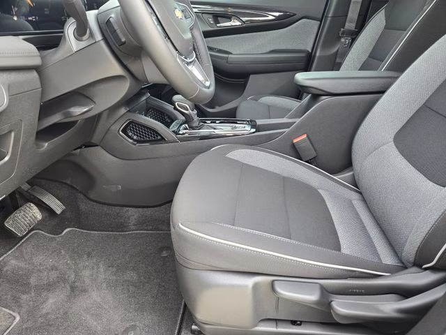 2026 Summit White Chevrolet Trailblazer LT AWD SUV