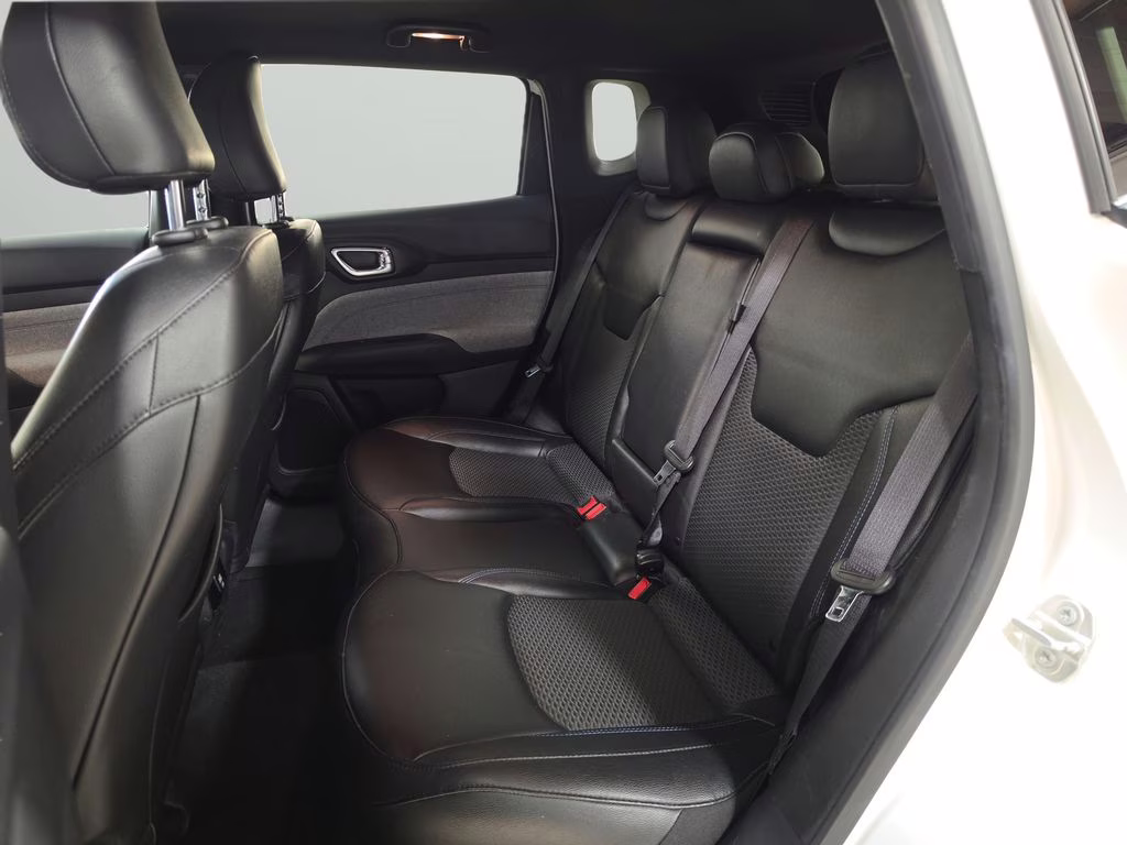 2024 Bright White Clearcoat Jeep Compass Latitude 4X4 SUV