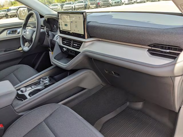 2026 Space White Metallic Ford Explorer Active RWD SUV