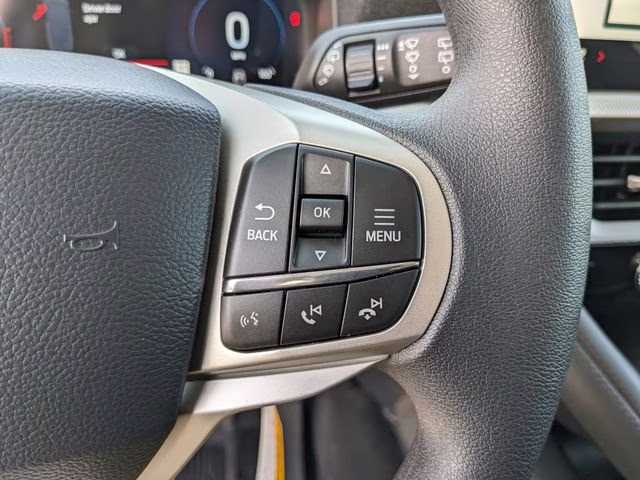 2026 Space White Metallic Ford Explorer Active RWD SUV