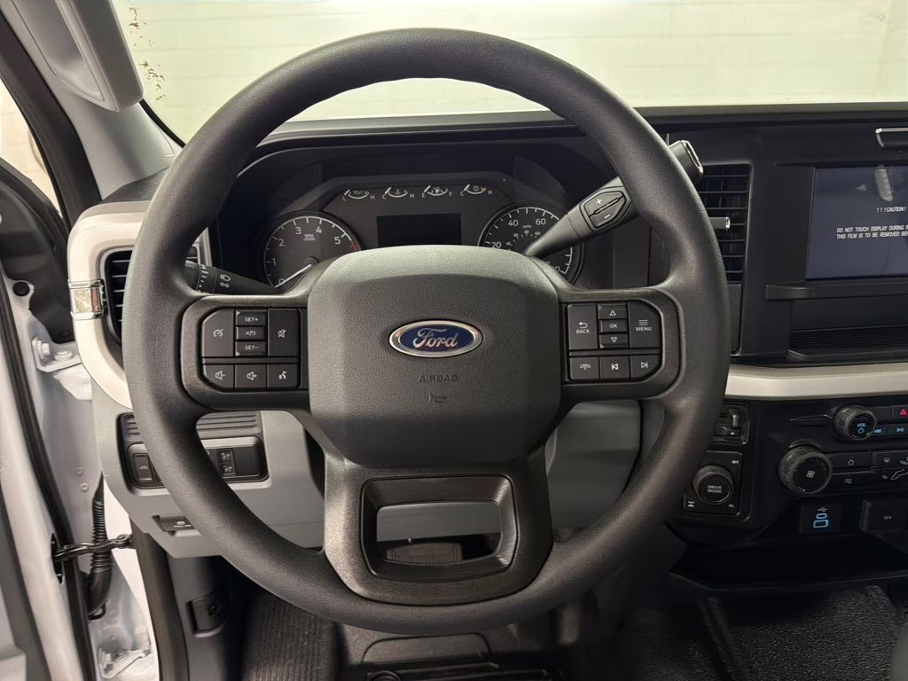 2026 OXFORD WHITE Ford Super Duty F-250 SRW XL 4X4 Truck