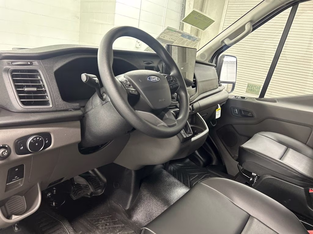2026 OXFORD WHITE Ford Transit-250 XL RWD Van