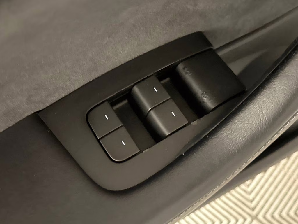 2021 Pearl White Multi-Coat Tesla Model 3 Standard Range Plus RWD Sedan