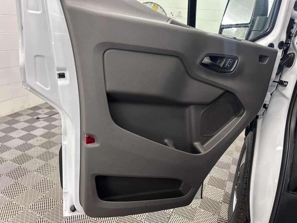 2026 OXFORD WHITE Ford Transit-250 XL RWD Van