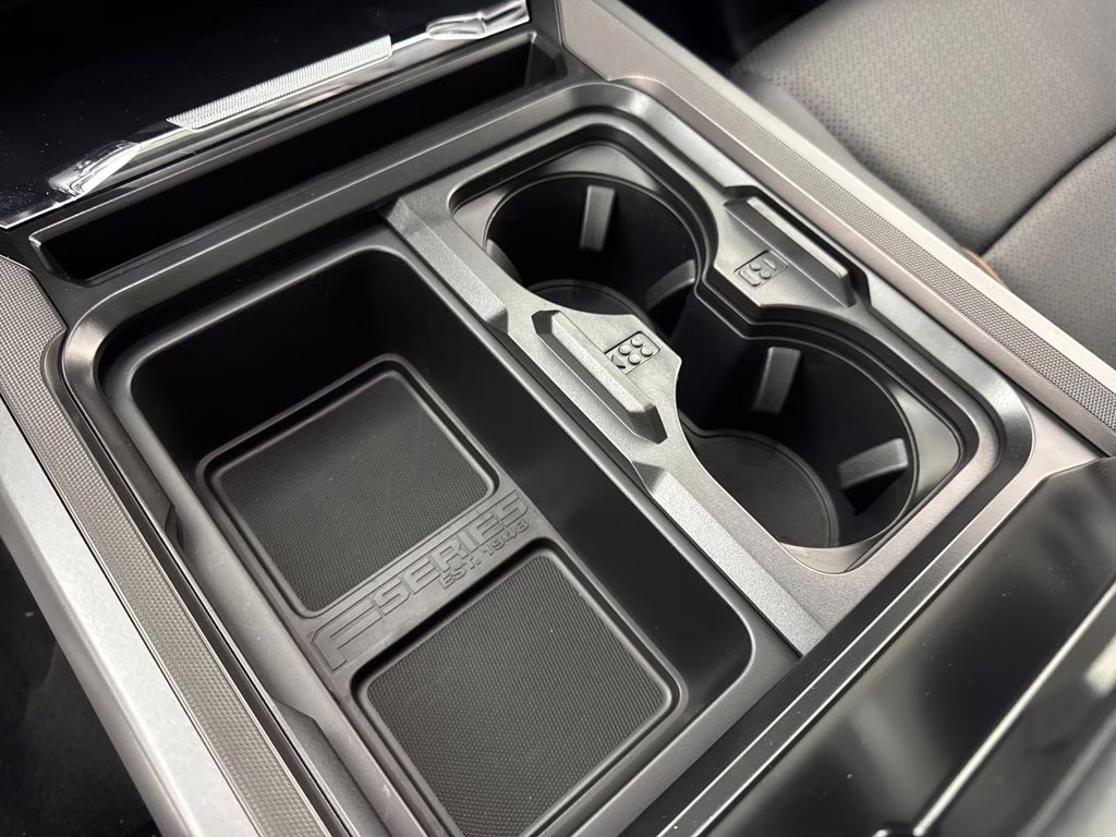 2026 Avalanche Ford Super Duty F-250 SRW Lariat 4X4 Truck