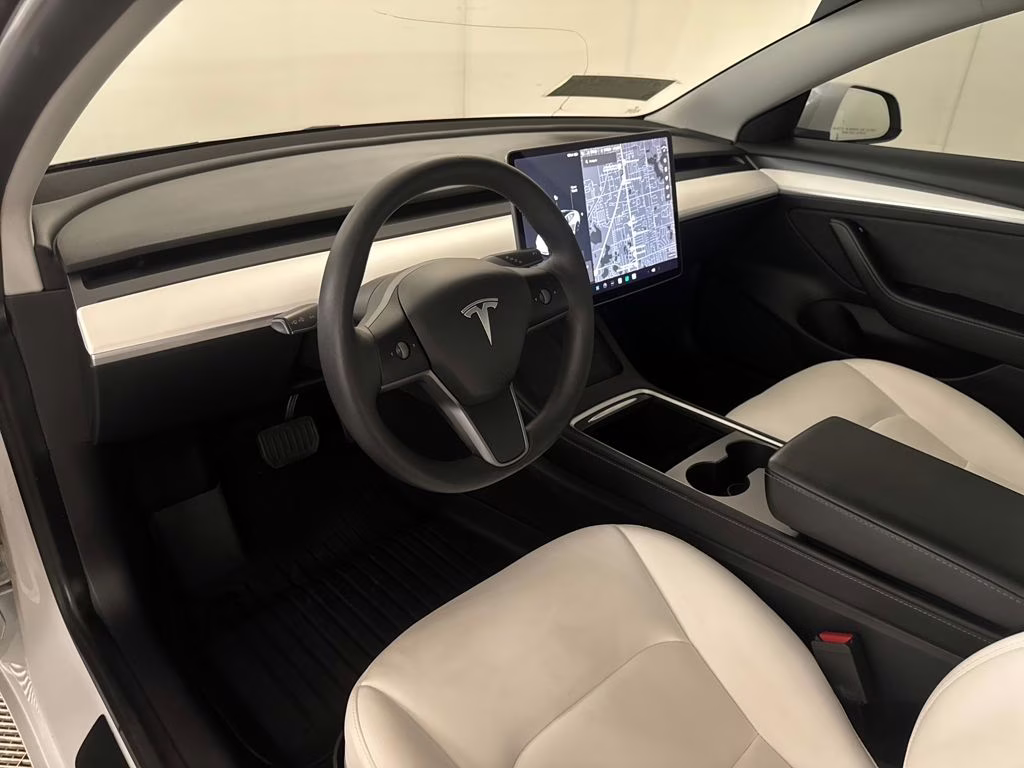 2021 Pearl White Multi-Coat Tesla Model 3 Standard Range Plus RWD Sedan
