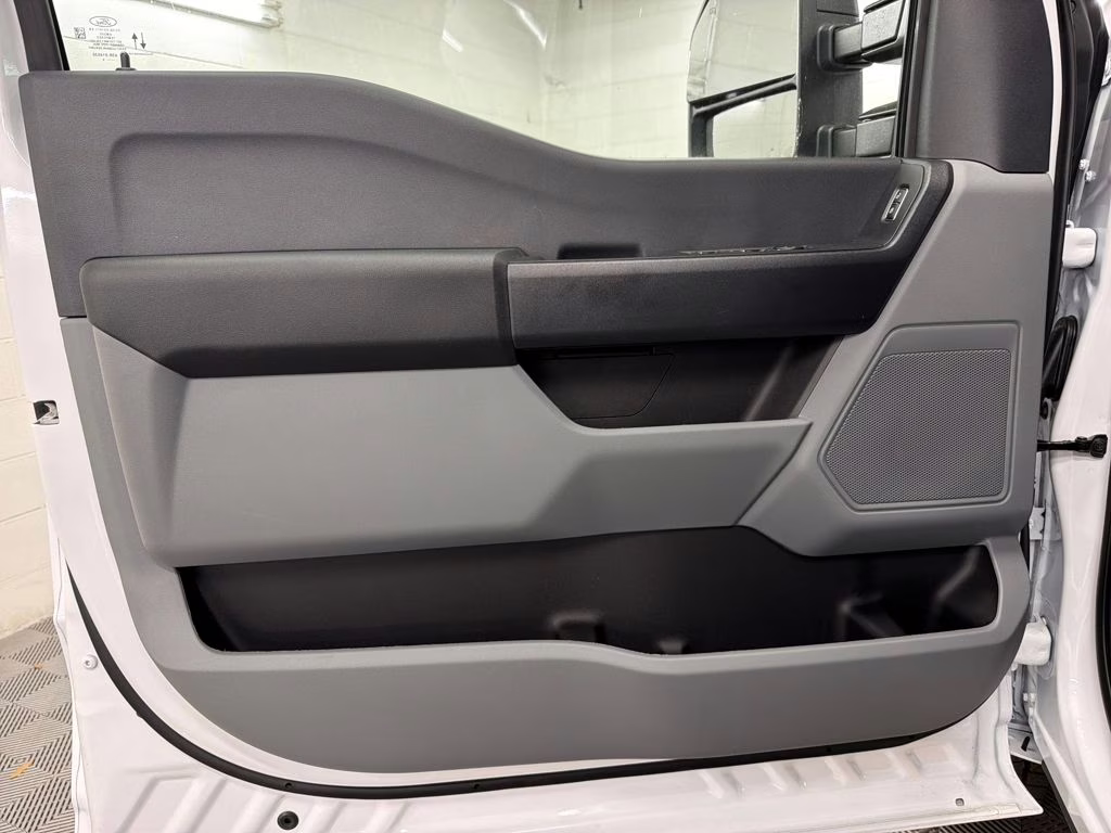 2026 OXFORD WHITE Ford Super Duty F-250 SRW XL 4X4 Truck