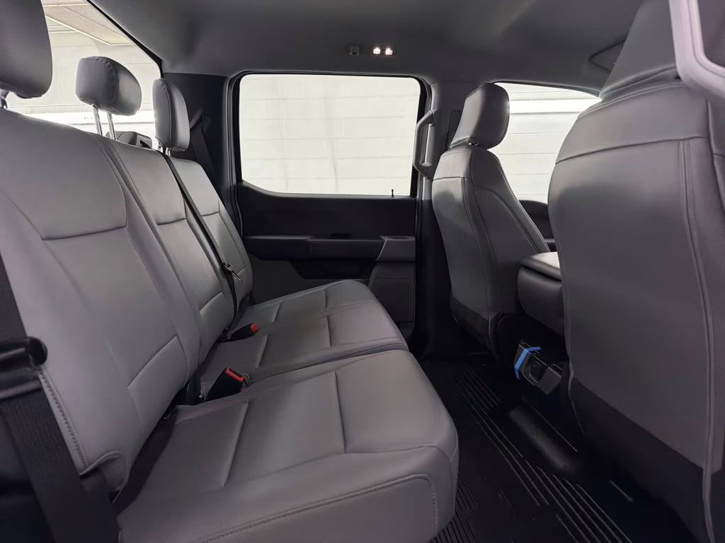 2026 OXFORD WHITE Ford Super Duty F-250 SRW XL 4X4 Truck