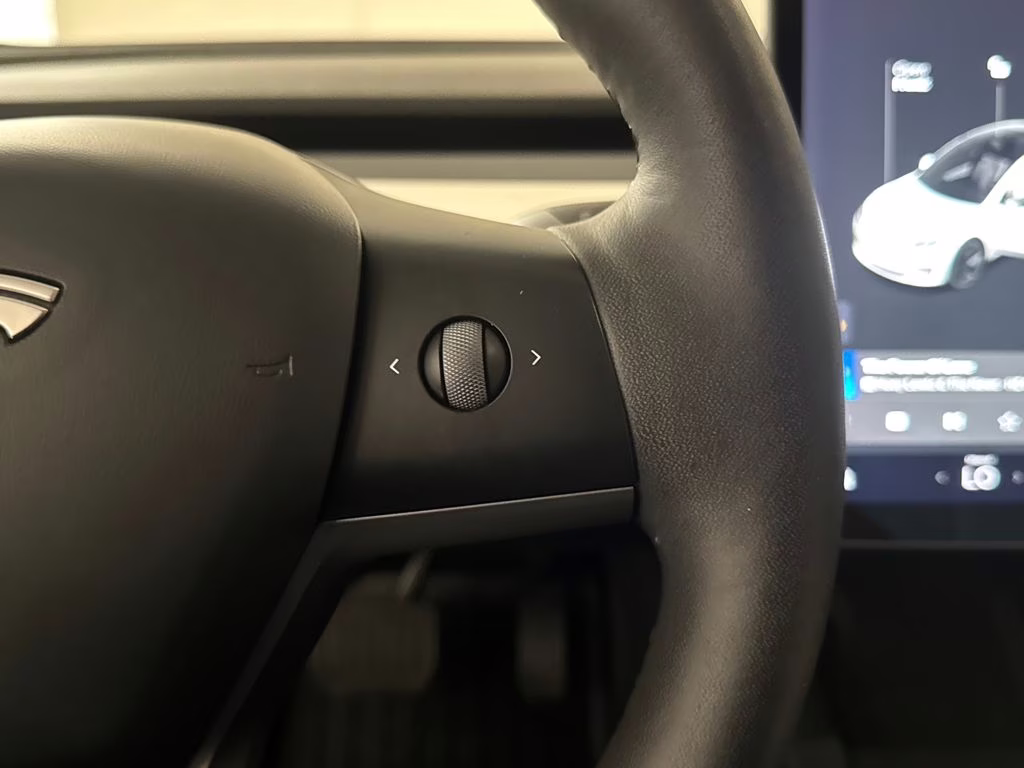 2021 Pearl White Multi-Coat Tesla Model 3 Standard Range Plus RWD Sedan