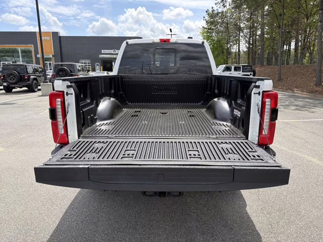 2023 White Metallic Ford Super Duty F-250 SRW LARIAT 4X4 Truck