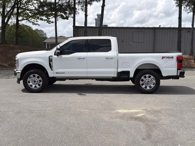 2023 White Metallic Ford Super Duty F-250 SRW LARIAT 4X4 Truck