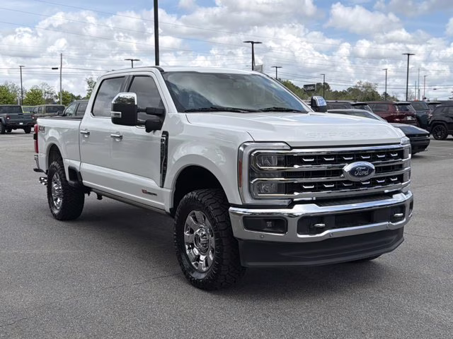 2023 White Metallic Ford Super Duty F-250 SRW LARIAT 4X4 Truck