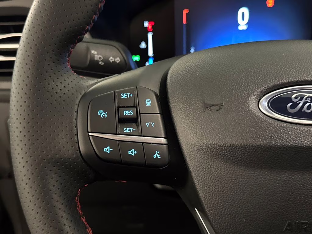 2025 Gray Metallic Ford Escape ST-Line FWD SUV