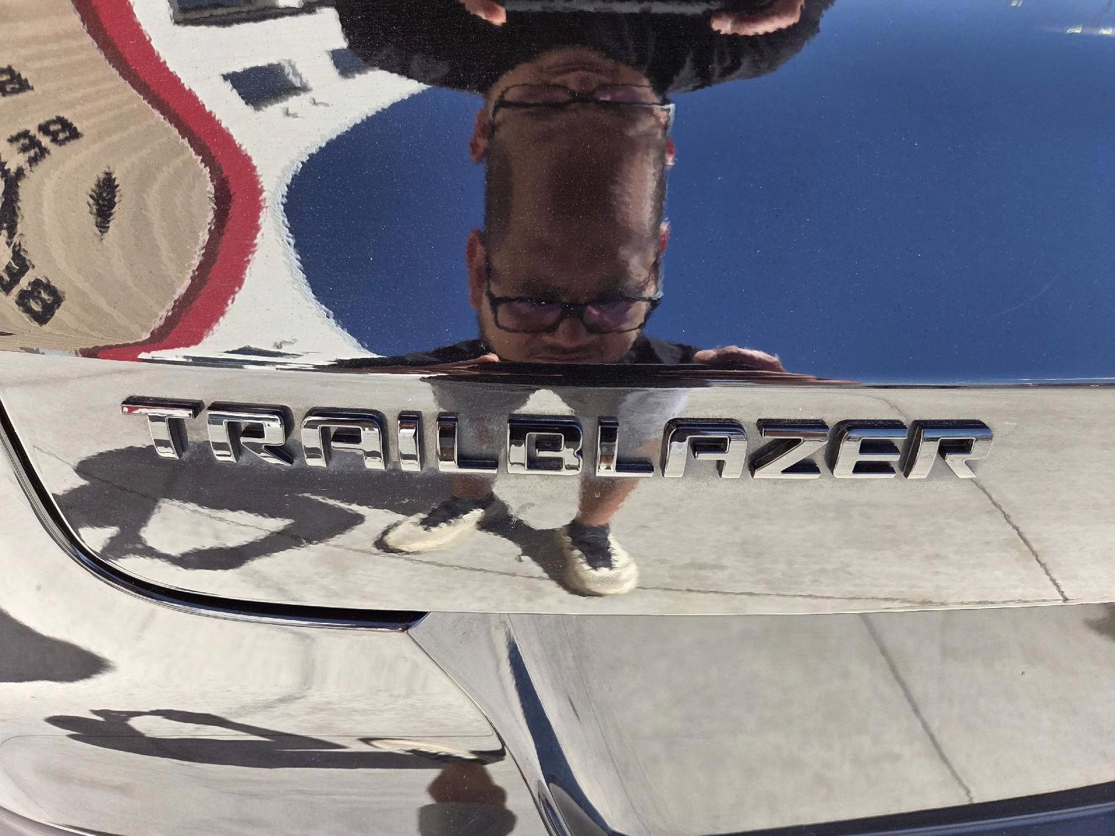 2023 Mosaic Black Metallic Chevrolet Trailblazer RS FWD SUV