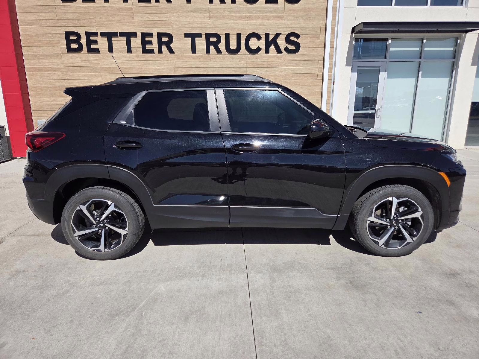 2023 Mosaic Black Metallic Chevrolet Trailblazer RS FWD SUV