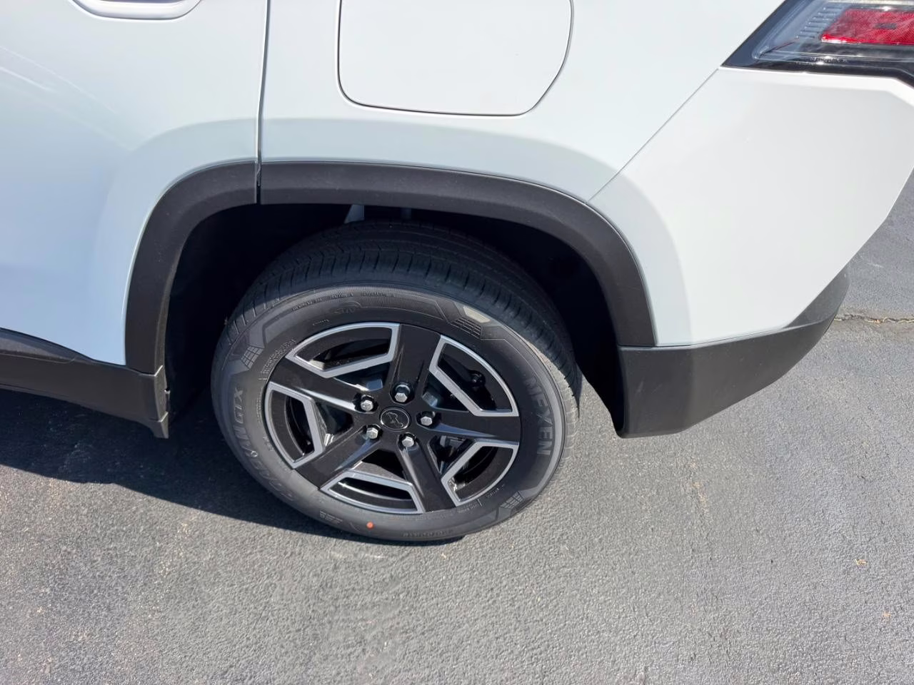 2026 Bright White Clearcoat Jeep Cherokee Laredo 4X4 SUV