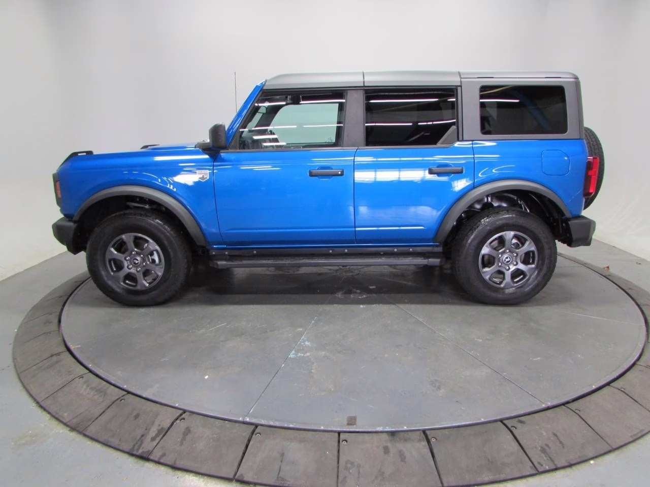 2023 Velocity Blue Metallic Ford Bronco Big Bend 4X4 SUV