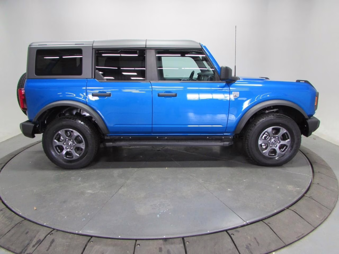 2023 Velocity Blue Metallic Ford Bronco Big Bend 4X4 SUV
