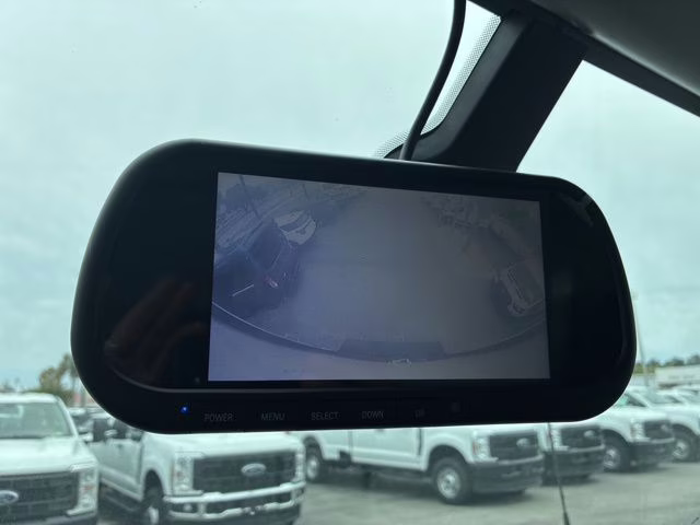 2026 Oxford White Ford E-450SD Base RWD Cutaway