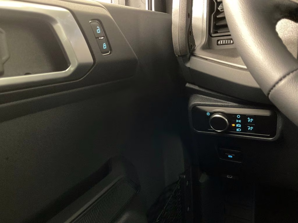 2026 Oxford White Ford Bronco Big Bend 4X4 SUV