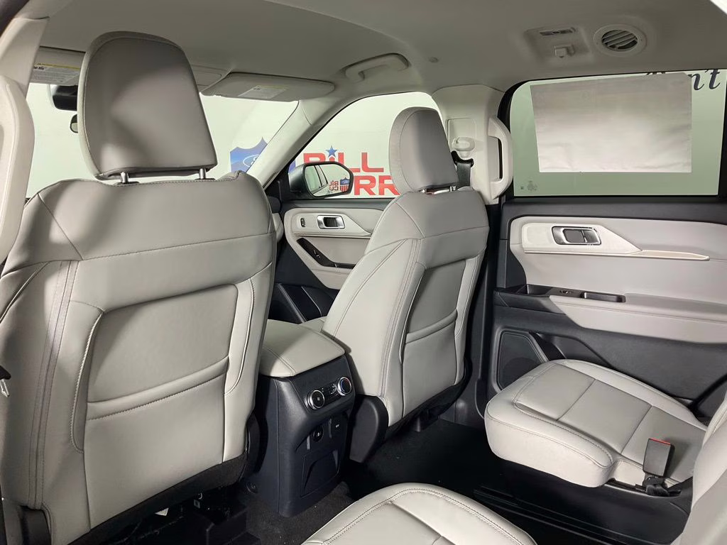 2026 White Ford Explorer Active RWD SUV