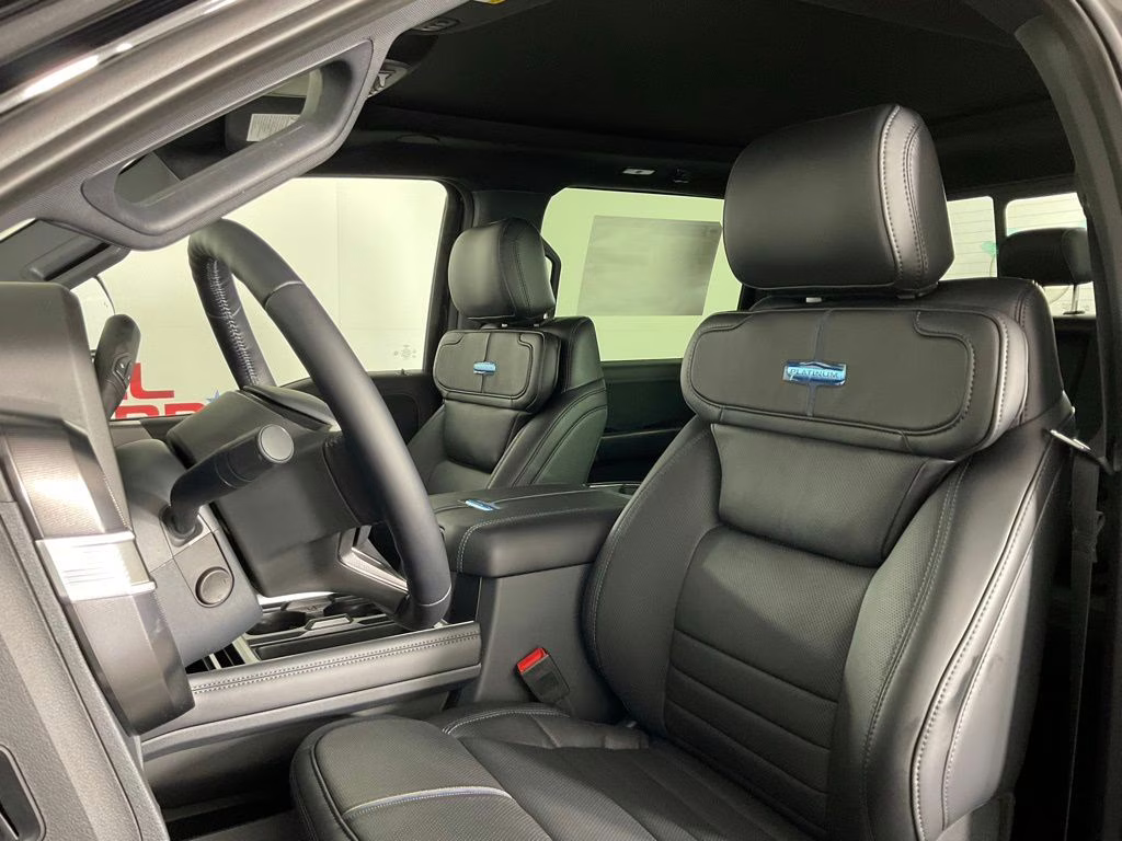 2026 Black Ford Super Duty F-250 SRW Platinum 4X4 Truck