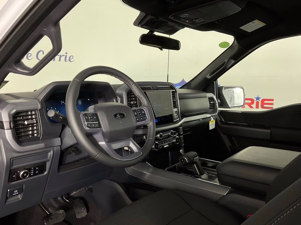 2026 Oxford White Ford F-150 XLT 4X4 Truck