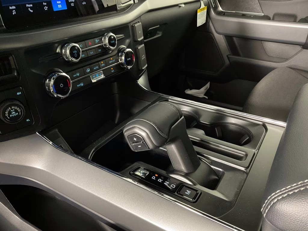 2026 Oxford White Ford F-150 XLT 4X4 Truck