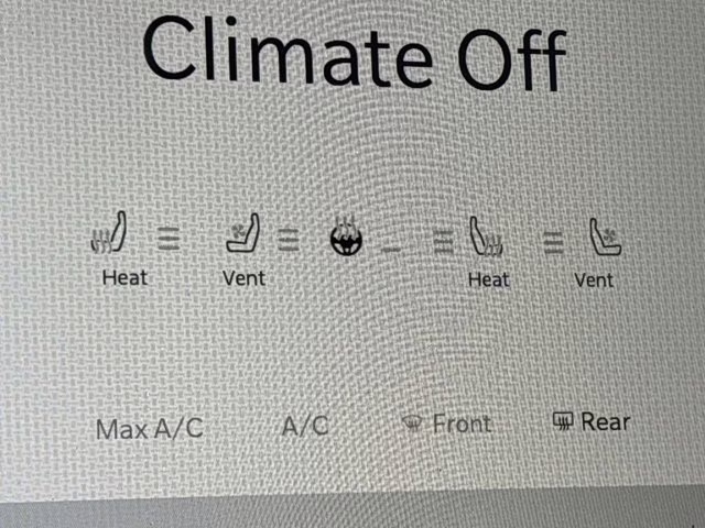 2022 Diamond Black Crystal Pearlcoat Ram 3500 Limited 4X4 Truck