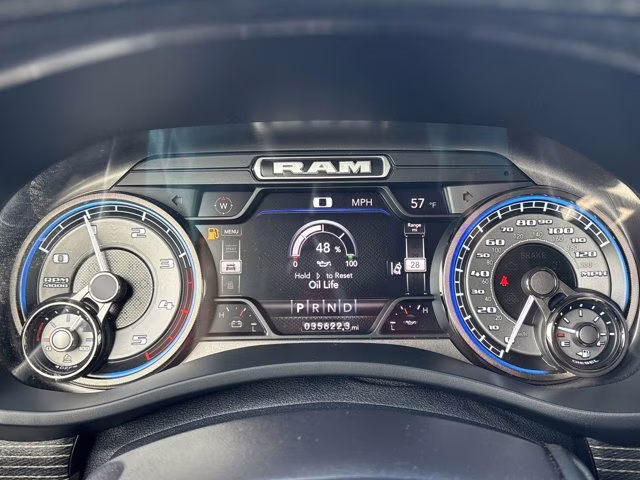 2022 Diamond Black Crystal Pearlcoat Ram 3500 Limited 4X4 Truck