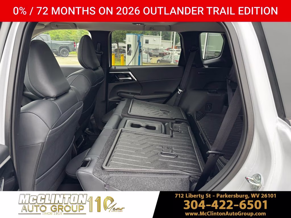 2026 White Diamond/Black Roof Mitsubishi Outlander Trail Edition AWD SUV