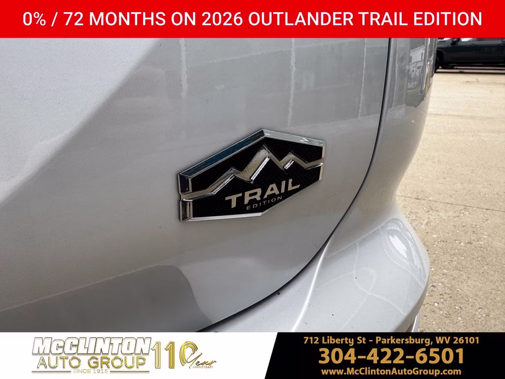 2026 White Diamond/Black Roof Mitsubishi Outlander Trail Edition AWD SUV
