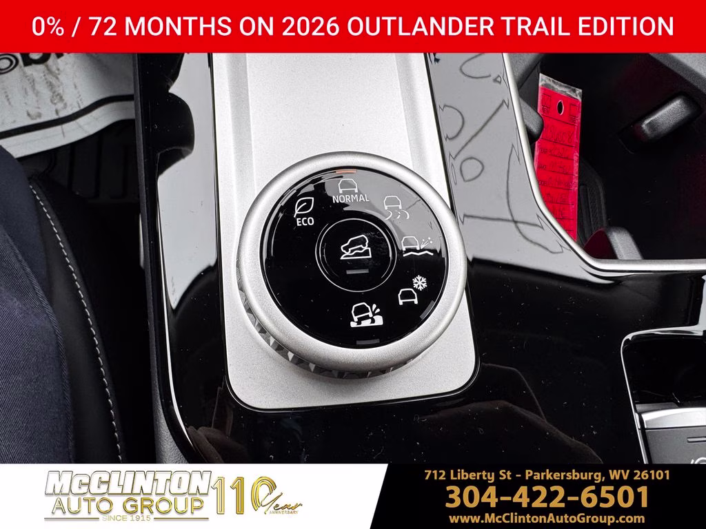 2026 White Diamond/Black Roof Mitsubishi Outlander Trail Edition AWD SUV