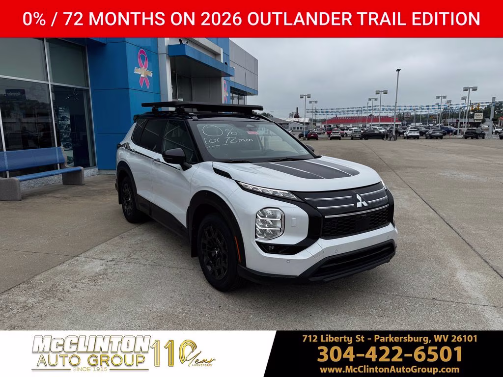 2026 White Diamond/Black Roof Mitsubishi Outlander Trail Edition AWD SUV