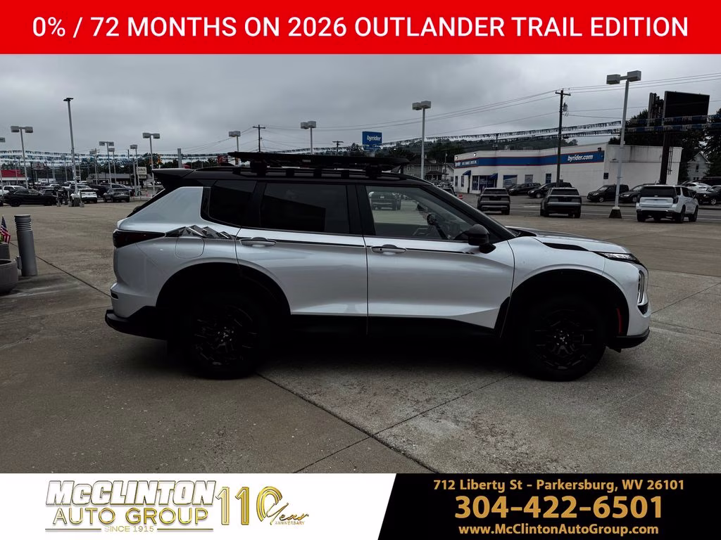 2026 White Diamond/Black Roof Mitsubishi Outlander Trail Edition AWD SUV