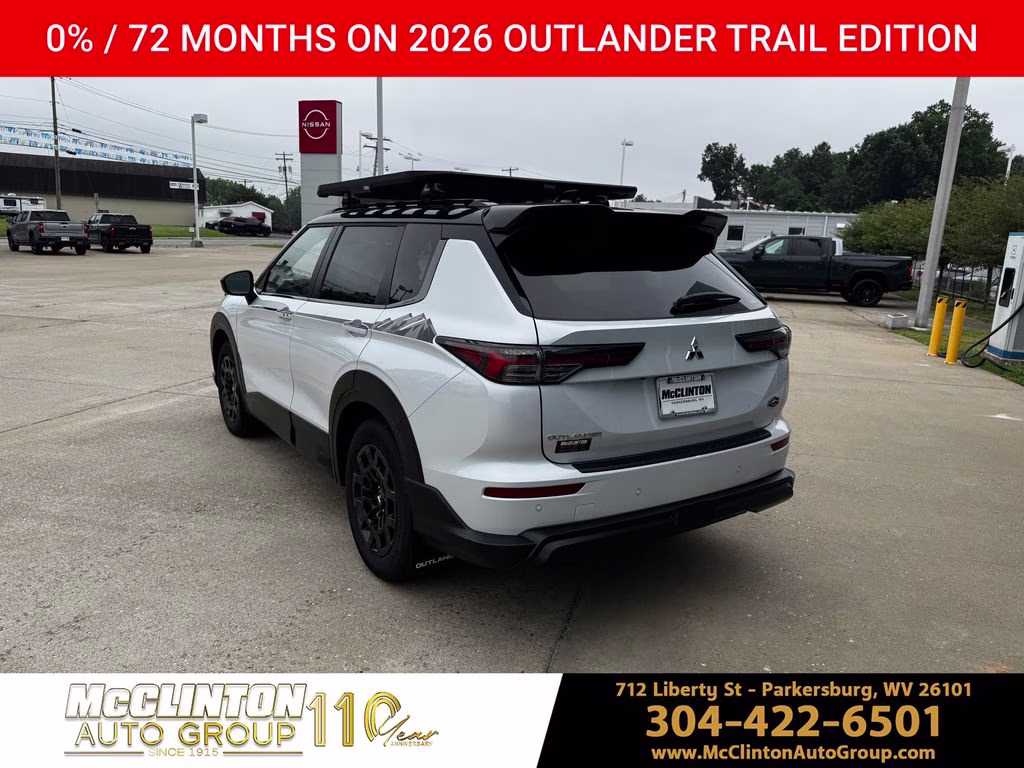 2026 White Diamond/Black Roof Mitsubishi Outlander Trail Edition AWD SUV
