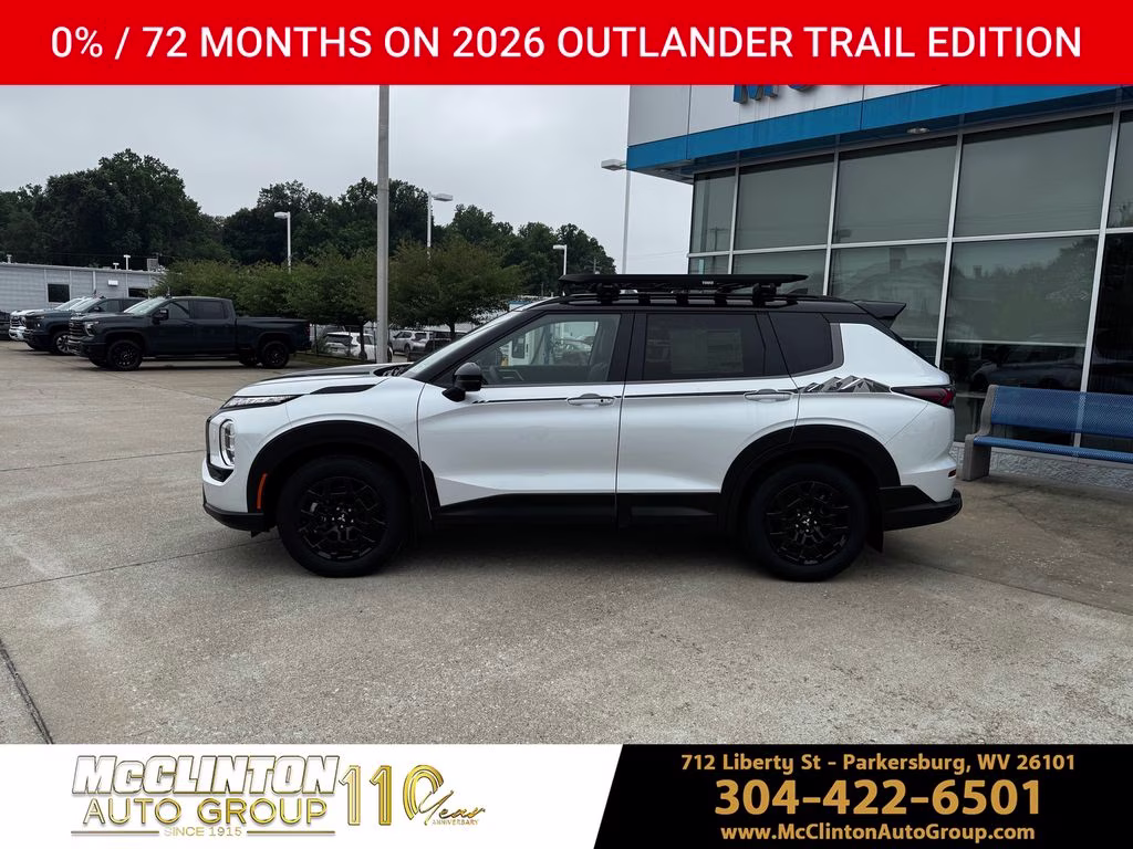 2026 White Diamond/Black Roof Mitsubishi Outlander Trail Edition AWD SUV