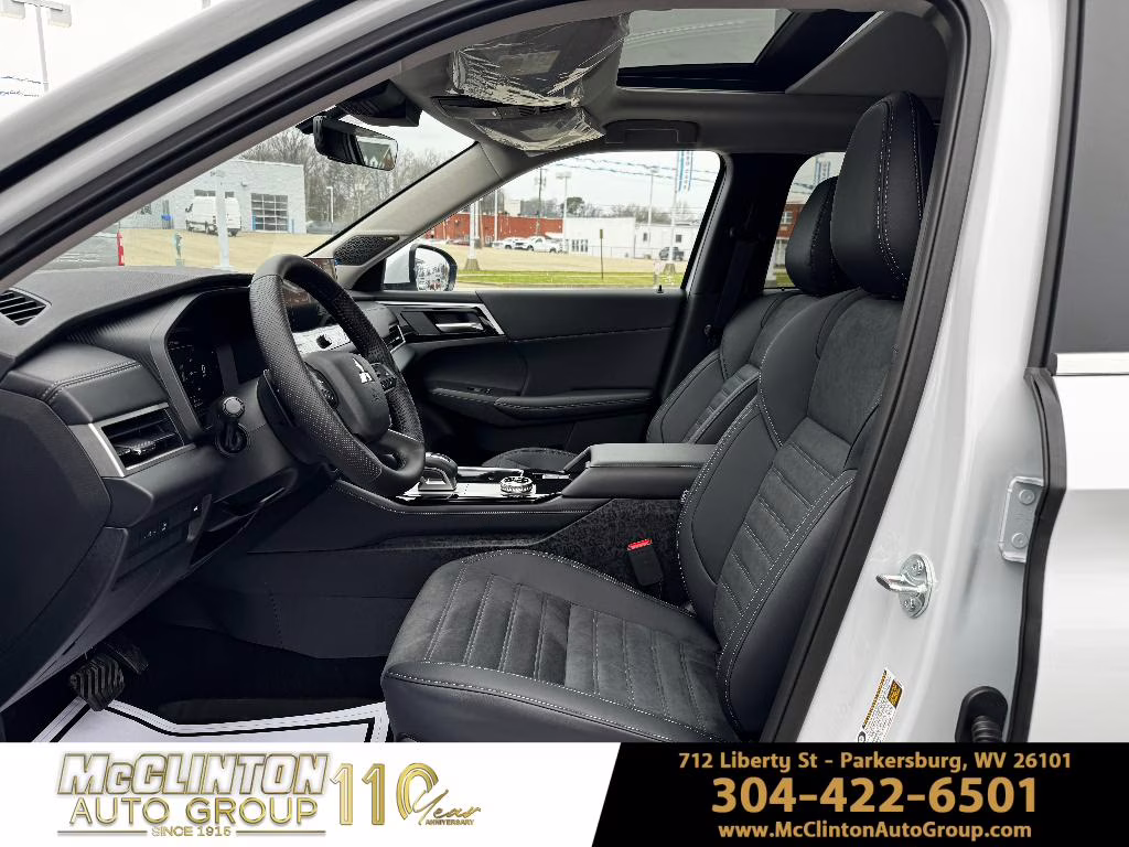2026 White Diamond Mitsubishi Outlander SE AWD SUV