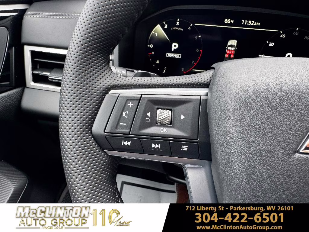 2026 White Diamond Mitsubishi Outlander SE AWD SUV