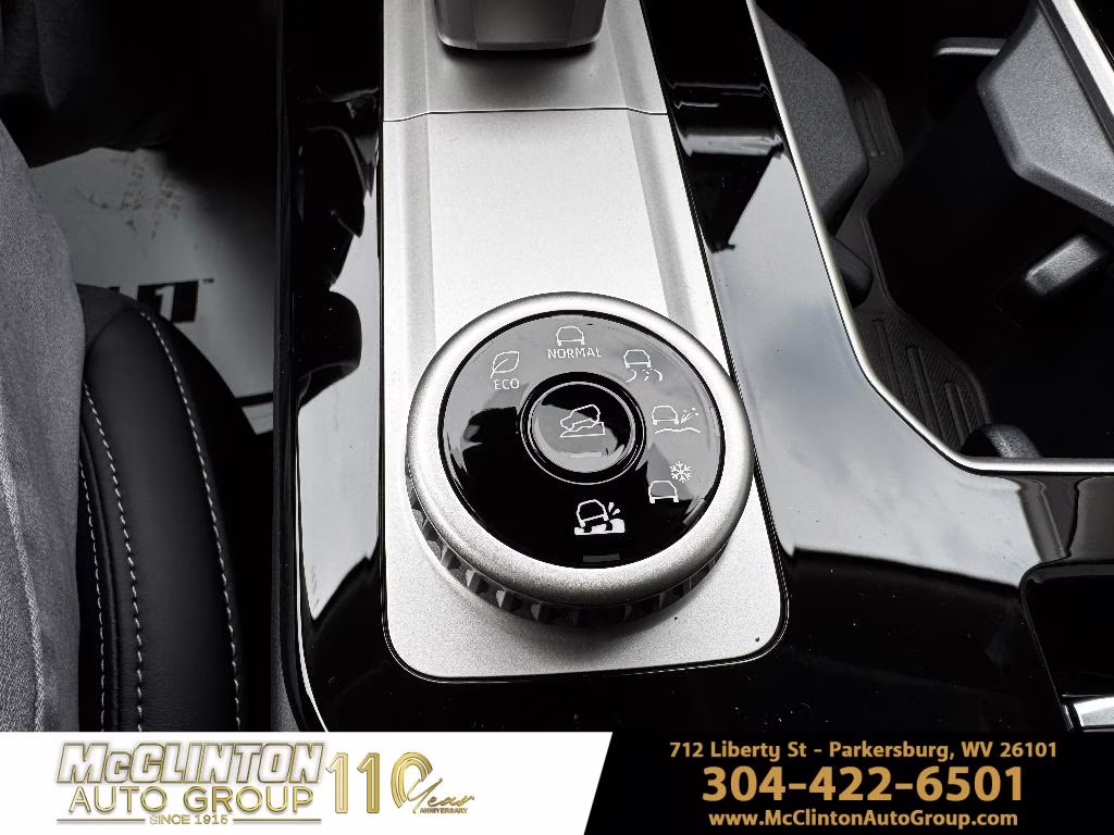 2026 White Diamond Mitsubishi Outlander SE AWD SUV