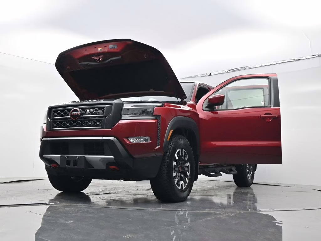 2023 Cardinal Red Metallic Tricoat Nissan Frontier PRO-X RWD Truck