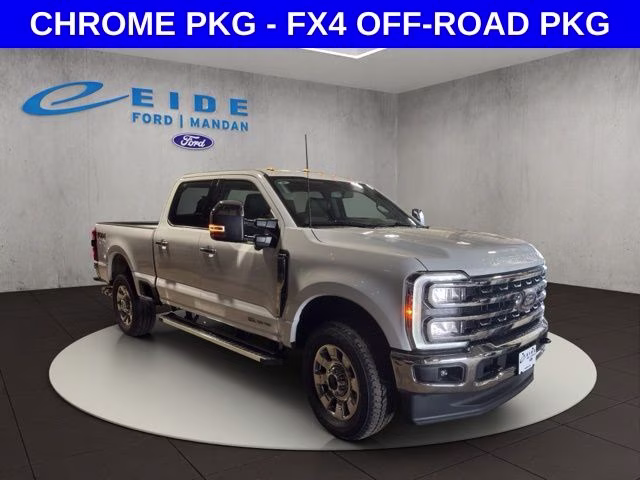2026 Oxford White Ford Super Duty F-250 SRW Lariat Chrome 4X4 Truck