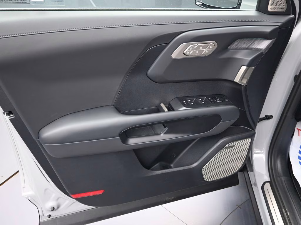 2027 Wolf Gray Kia Telluride Hybrid SX Prestige AWD SUV