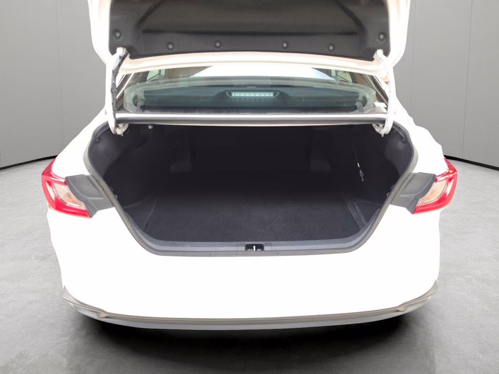 2025 Ice Toyota Camry SE FWD Sedan